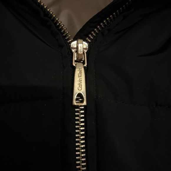 Calvin Klein Women’s Faux Fur Puffer Jacket | Black | Size M - Picture 3 of 11